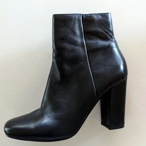 Steve Madden Zippered Leather Booties